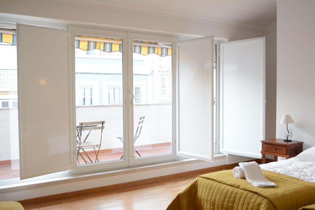 Lisboa Fado Bed & Breakfast - Santos الغرفة الصورة