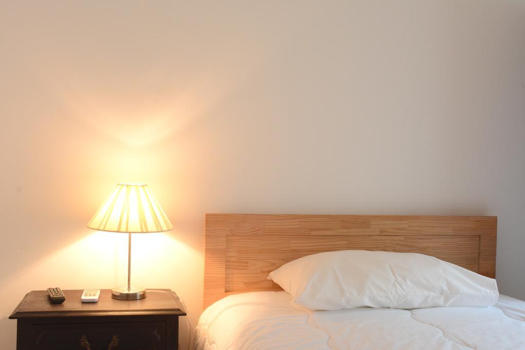 Lisboa Fado Bed & Breakfast - Santos الغرفة الصورة